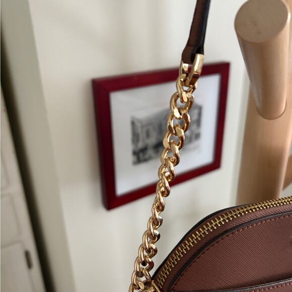 Michael Kors Jet Set Travel Dome Crossbody Bag Saffiano Leather Gold-Tone - Picture 5 of 9